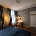 Ocean Moments - Free Parking